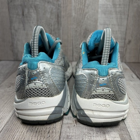 Brooks Addiction 11 Women's Running Shoes Silver Shadow Size 7 2E 1201402E318 - Picture 10 of 15